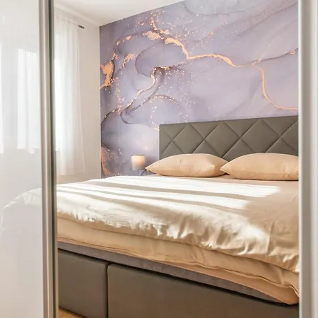 Bella Apartment *